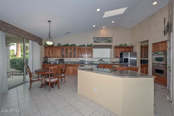 Property Slideshow image 3 of 43 | 15860 w mill valley ln, Surprise, AZ, 85374
