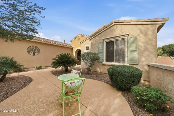 Property Slideshow image 3 of 49 | 14866 w medinah ct, Surprise, AZ, 85374
