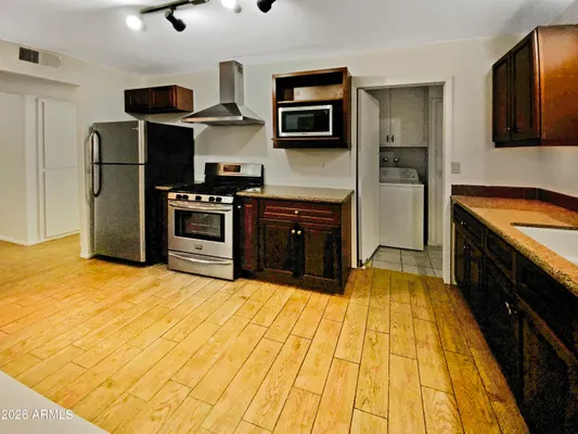 Property Slideshow image 2 of 20 | 10521 w snead dr, Sun City, AZ, 85351