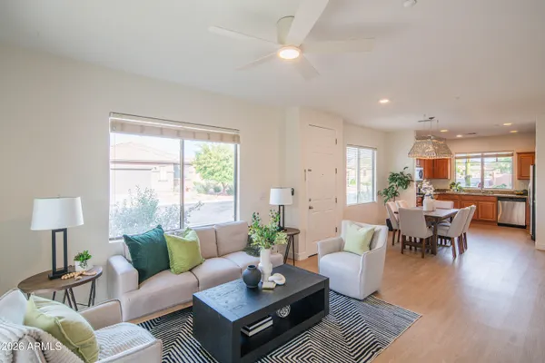 Property Slideshow image 3 of 27 | 40130 n thunder hills ct, Phoenix, AZ, 85086