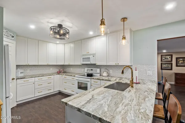 Property Slideshow image 2 of 24 | 9013 e sun lakes blvd, Sun Lakes, AZ, 85248