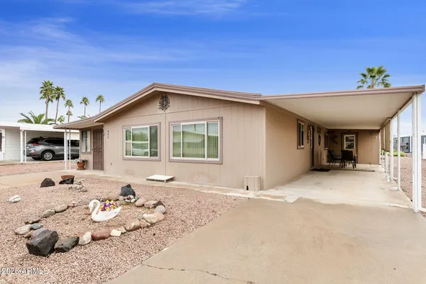 Property Slideshow image 3 of 56 | 805 s 82nd pl, Mesa, AZ, 85208
