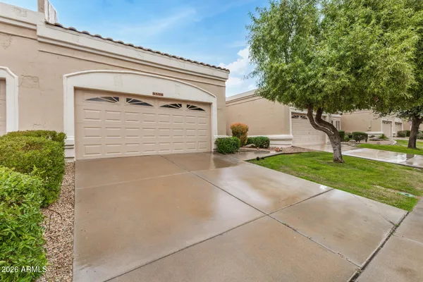 Property Slideshow image 3 of 28 | 8508 w utopia rd, Peoria, AZ, 85382