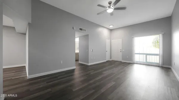 Property Slideshow image 3 of 35 | 9903 w hawthorn dr, Sun City, AZ, 85351