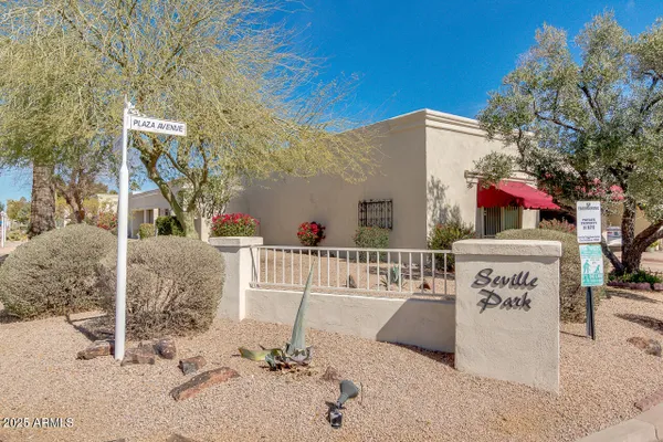 Property Slideshow image 3 of 50 | 5324 n 78th pl, Scottsdale, AZ, 85250