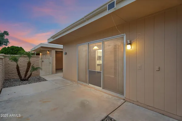 Property Slideshow image 3 of 37 | 9810 w teakwood dr, Sun City, AZ, 85351