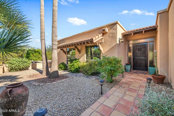 Property Slideshow image 3 of 33 | 18532 e horseshoe bnd, Rio Verde, AZ, 85263