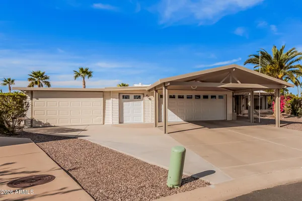 Property Slideshow image 2 of 37 | 25640 s idaho ct, Sun Lakes, AZ, 85248