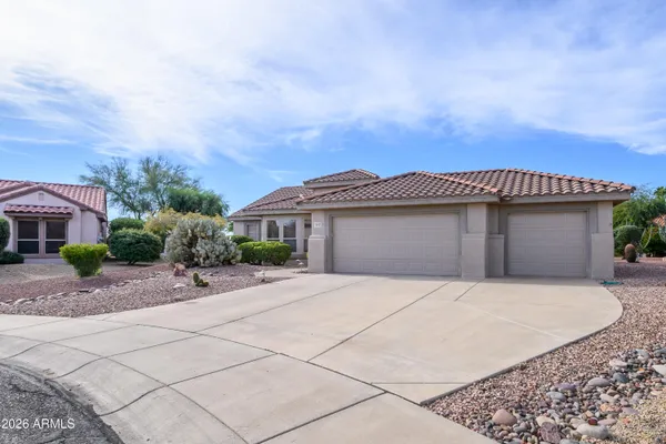 Property Slideshow image 2 of 33 | 16455 w tres hombres ct, Surprise, AZ, 85374