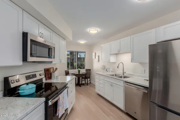 Property Slideshow image 2 of 36 | 10943 w coggins dr, Sun City, AZ, 85351