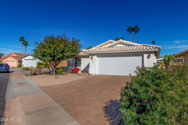 Property Slideshow image 3 of 33 | 5854 e leland st, Mesa, AZ, 85215