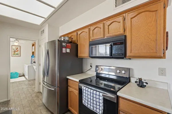 Property Slideshow image 3 of 36 | 8061 e monte ave, Mesa, AZ, 85209