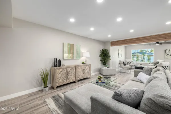 Property Slideshow image 3 of 71 | 6 e piping rock rd, Phoenix, AZ, 85022