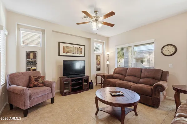 Property Slideshow image 3 of 34 | 1547 e melrose dr, Casa Grande, AZ, 85122