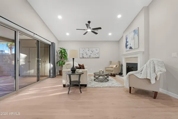 Property Slideshow image 3 of 42 | 10409 e windflower ct, Sun Lakes, AZ, 85248