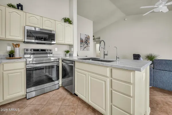 Property Slideshow image 3 of 37 | 25211 s briarcrest dr, Sun Lakes, AZ, 85248