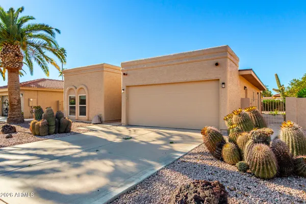 Property Slideshow image 2 of 35 | 26402 s beech creek dr, Sun Lakes, AZ, 85248