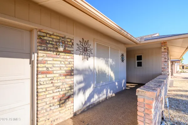 Property Slideshow image 2 of 36 | 19814 n willow creek cir, Sun City, AZ, 85373
