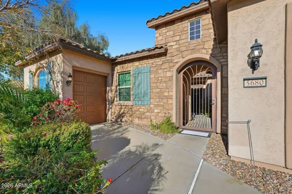 Property Slideshow image 2 of 33 | 5680 w willow way, Florence, AZ, 85132