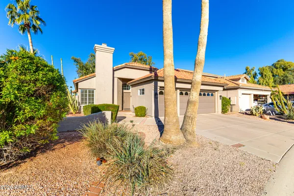 Property Slideshow image 2 of 50 | 24926 s stoney lake dr, Sun Lakes, AZ, 85248