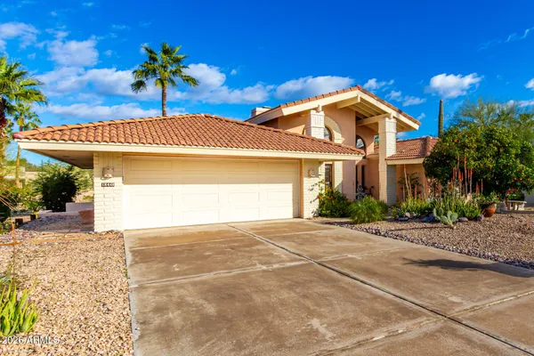 Property Slideshow image 2 of 37 | 18448 e paseo verde dr, Rio Verde, AZ, 85263