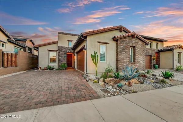 Property Slideshow image 2 of 39 | 7285 e camino salida del sol unit e, Scottsdale, AZ, 85266