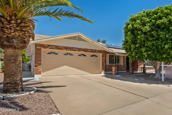 Property Slideshow image 3 of 21 | 4712 e crescent ave, Mesa, AZ, 85206