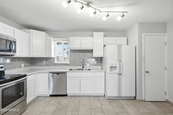 Property Slideshow image 3 of 30 | 12216 n 107th ave, Sun City, AZ, 85351