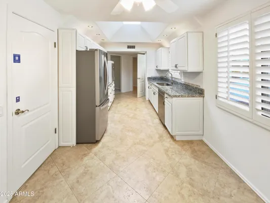 Property Slideshow image 2 of 20 | 10401 w hutton dr, Sun City, AZ, 85351