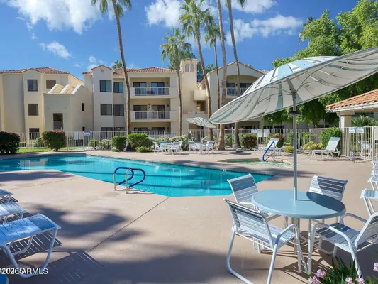 Property Slideshow image 3 of 26 | 19400 n westbrook pkwy unit 221, Peoria, AZ, 85382