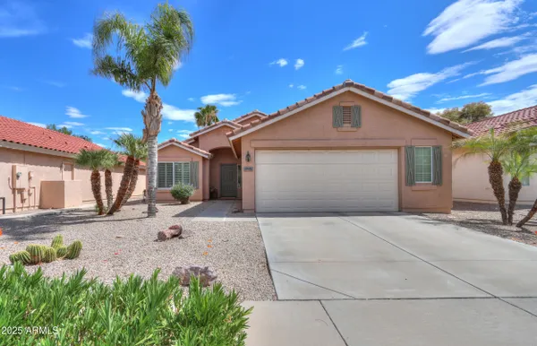 Property Slideshow image 2 of 28 | 2415 e antigua dr, Casa Grande, AZ, 85194