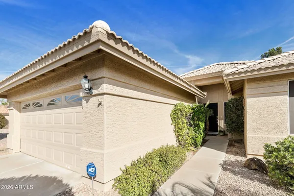 Property Slideshow image 3 of 66 | 9020 e coopers hawk dr, Sun Lakes, AZ, 85248