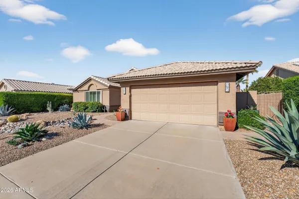 Property Slideshow image 2 of 34 | 11128 e bellflower ct, Sun Lakes, AZ, 85248