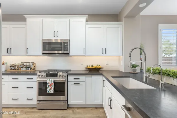 Property Slideshow image 2 of 36 | 10731 e texas ave, Mesa, AZ, 85212