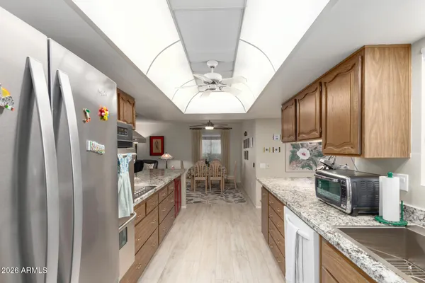 Property Slideshow image 3 of 23 | 9705 w oak ridge dr, Sun City, AZ, 85351