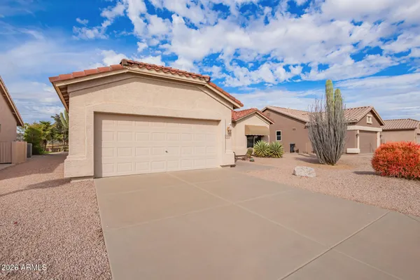 Property Slideshow image 2 of 46 | 6596 s tamarron way, Chandler, AZ, 85249