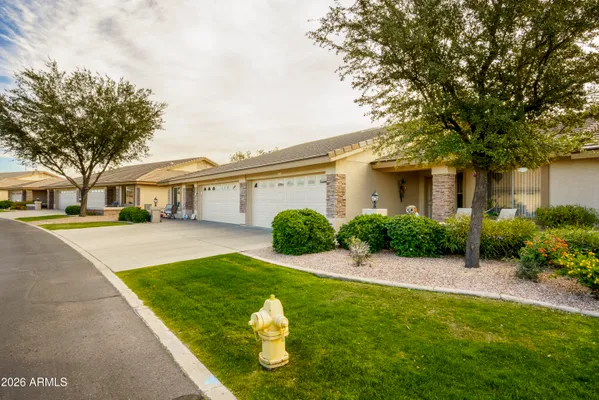 Property Slideshow image 3 of 25 | 11069 e kilarea ave 135, Mesa, AZ, 85209