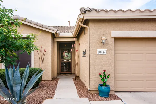 Property Slideshow image 3 of 57 | 20484 n lemon drop dr, Maricopa, AZ, 85138