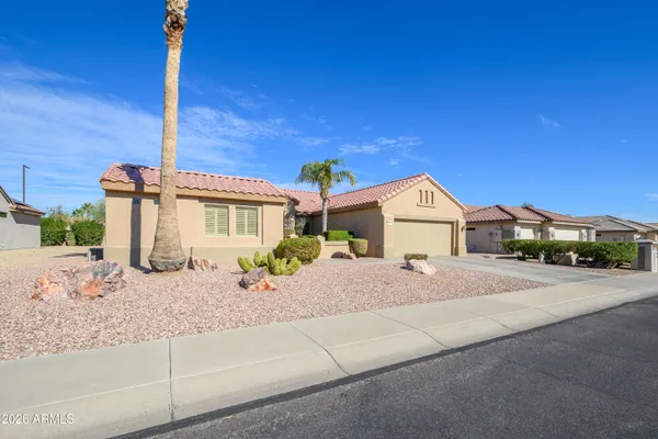 Property Slideshow image 3 of 36 | 16068 w quail creek ln, Surprise, AZ, 85374