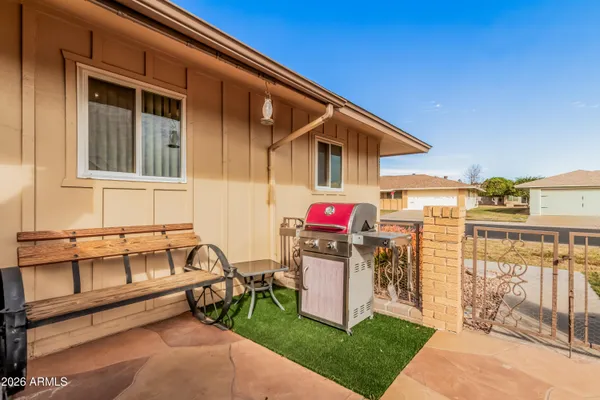 Property Slideshow image 3 of 30 | 10605 w roundelay cir, Sun City, AZ, 85351