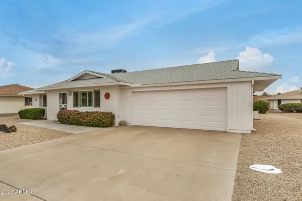 Property Slideshow image 3 of 28 | 19619 n signal butte cir, Sun City, AZ, 85373