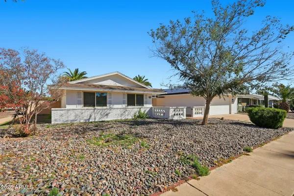 Property Slideshow image 2 of 42 | 10917 w tropicana cir, Sun City, AZ, 85351