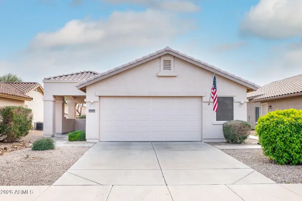 Property Slideshow image 3 of 29 | 2429 e valencia dr, Casa Grande, AZ, 85194