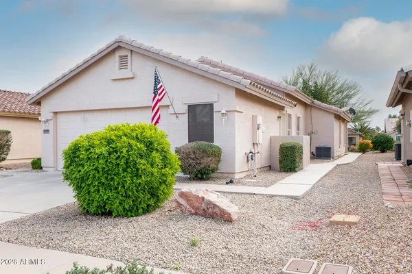 Property Slideshow image 2 of 29 | 2429 e valencia dr, Casa Grande, AZ, 85194