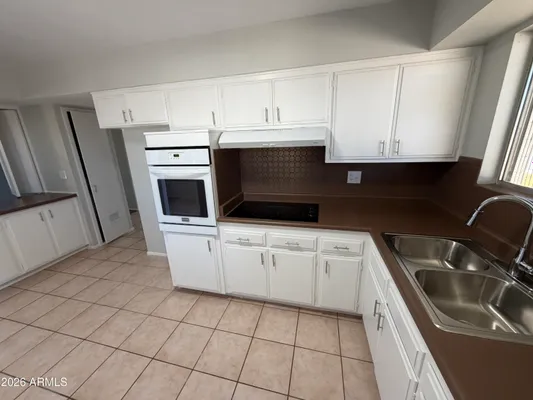 Property Slideshow image 3 of 19 | 11024 w abbott ave, Sun City, AZ, 85351