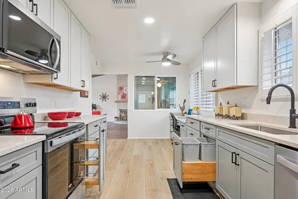 Property Slideshow image 3 of 57 | 10115 w cheryl dr, Sun City, AZ, 85351