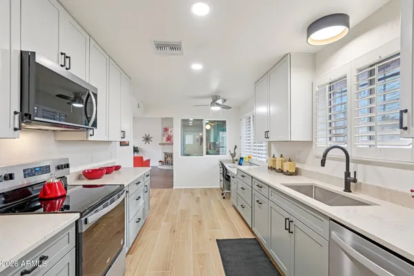 Property Slideshow image 2 of 57 | 10115 w cheryl dr, Sun City, AZ, 85351