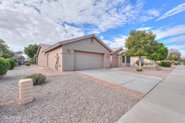Property Slideshow image 3 of 51 | 137 s los cielos ln, Casa Grande, AZ, 85194
