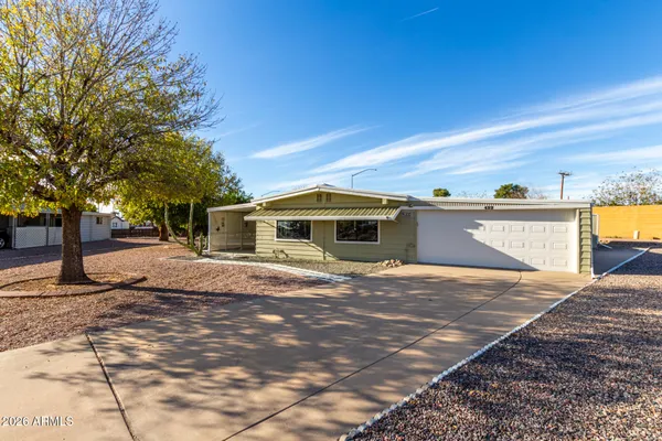 Property Slideshow image 3 of 30 | 422 s 80th way, Mesa, AZ, 85208