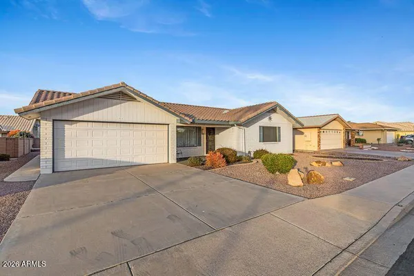 Property Slideshow image 3 of 25 | 8026 e nopal ave, Mesa, AZ, 85209